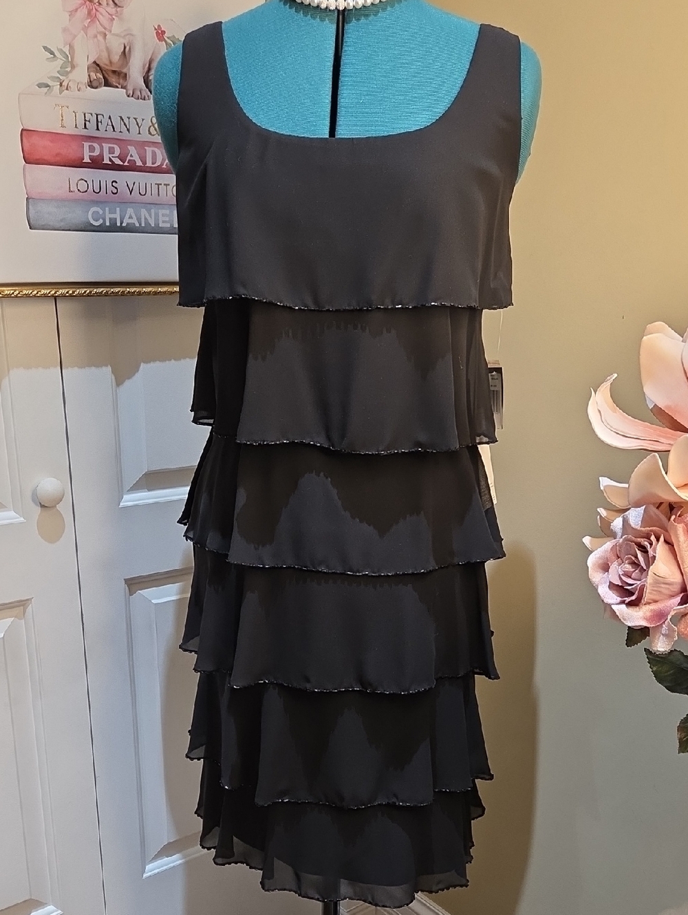 Nwt 10 Size PATRA Sleeveless Black Tiered Midi Dress
